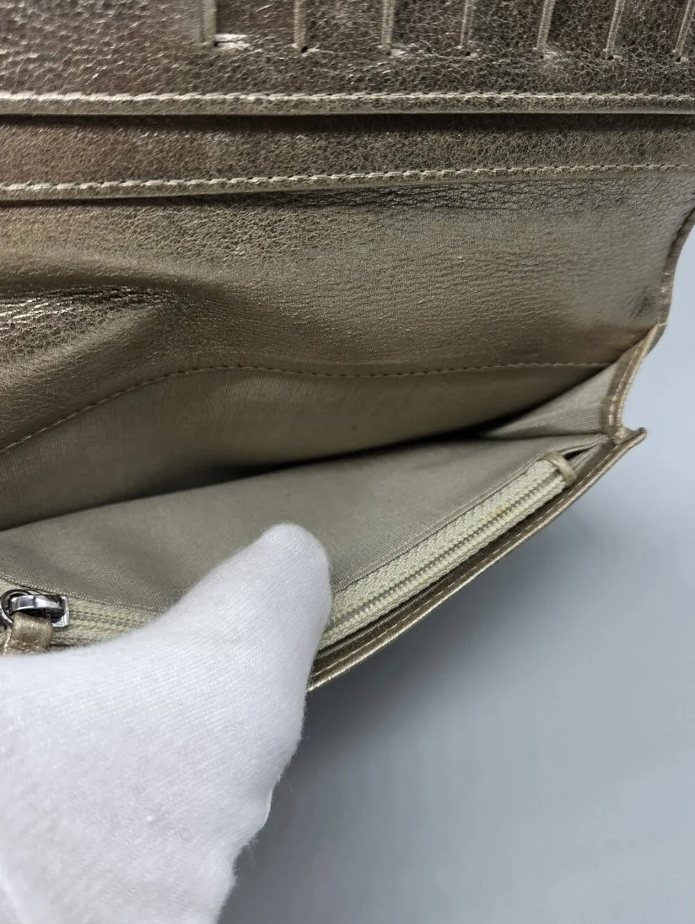 💛CHANEL Authentic Yen Gold Leather Wallet/Clutch💛